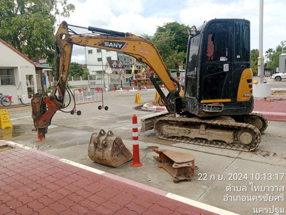 บริการให้เช่ารถแม็คโคร (PC30, PC60, PC130) และรถหกล้อดั้ม รายวัน/เดือน พร้อมรับเหมางานดินครบวงจร ทั้งขุด ถม เคลียริ่ง ให้บริการในจังหวัดพิษณุโลก พิจิต [..]