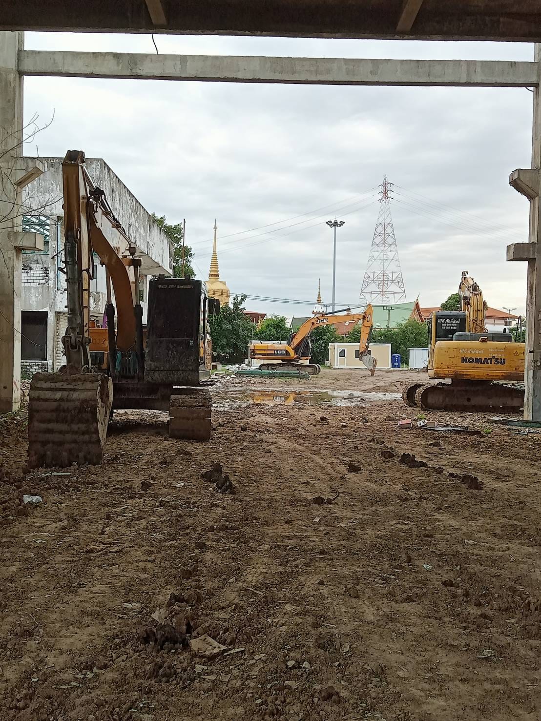 29 - https://ให้เช่าเครื่องจักรก่อสร้าง.com | บริการให้เช่ารถแม็คโคร (PC30, PC60, PC130) และรถหกล้อดั้ม รายวัน/เดือน พร้อมรับเหมางานดินครบวงจร ทั้งขุด ถม เคลียริ่ง ให้บริการในจังหวัดพิษณุโลก พิจิตร อุตรดิด กำแพงเพชร สุโขทัย ประเมินหน้างานฟรี