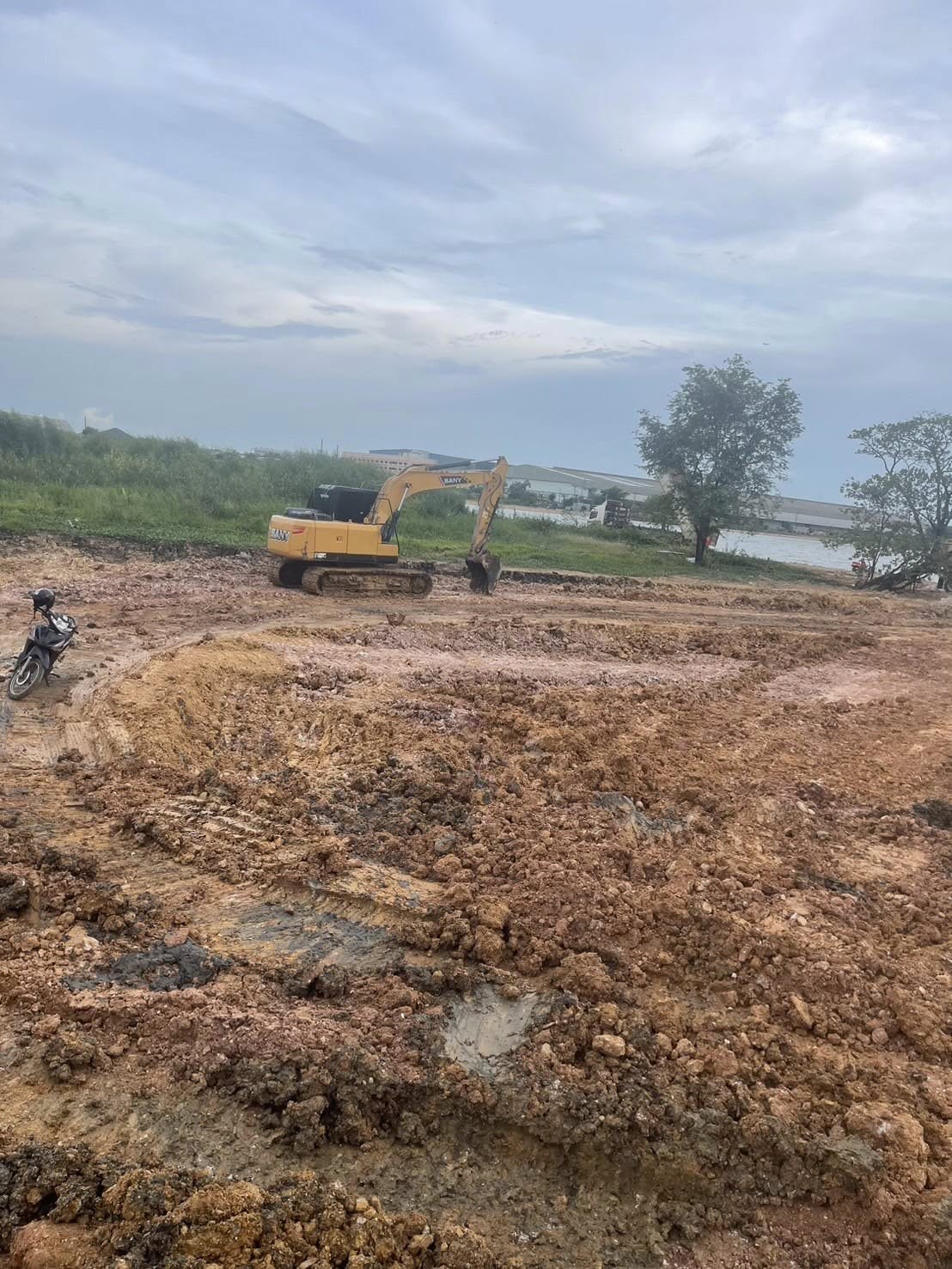 43 - https://ให้เช่าเครื่องจักรก่อสร้าง.com | บริการให้เช่ารถแม็คโคร (PC30, PC60, PC130) และรถหกล้อดั้ม รายวัน/เดือน พร้อมรับเหมางานดินครบวงจร ทั้งขุด ถม เคลียริ่ง ให้บริการในจังหวัดพิษณุโลก พิจิตร อุตรดิด กำแพงเพชร สุโขทัย ประเมินหน้างานฟรี